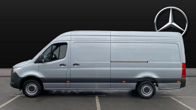 Mercedes-Benz Sprinter 315Cdi L3 Diesel Rwd 3.5t H2 Pro Van 9G-Tronic - Image 7